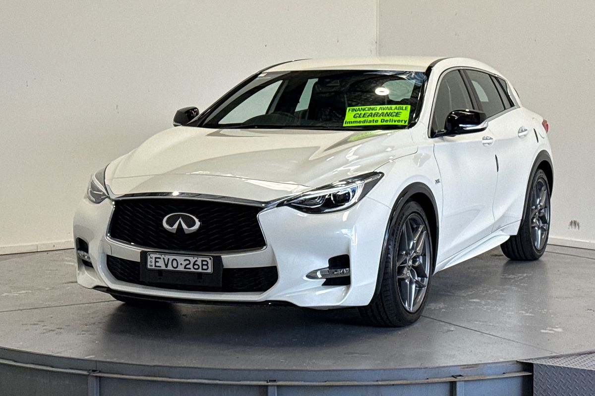 2017 INFINITI Q30 SPORT 2.0t H15