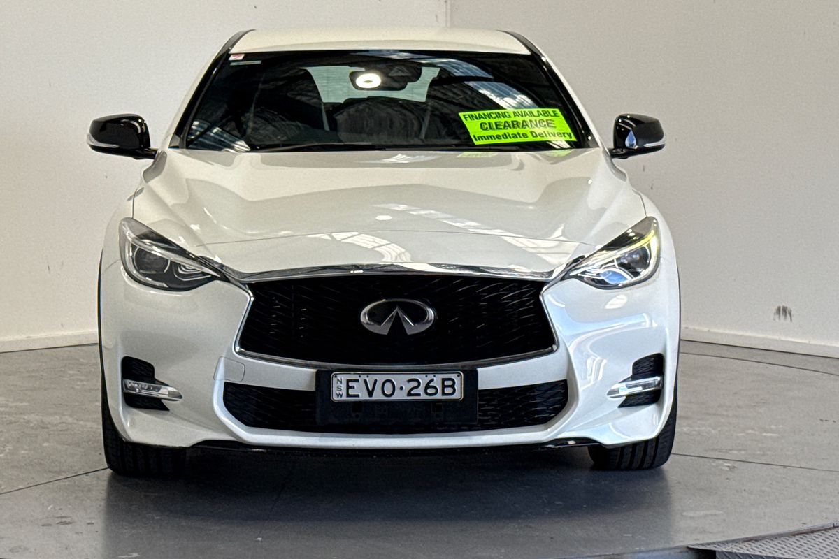 2017 INFINITI Q30 SPORT 2.0t H15