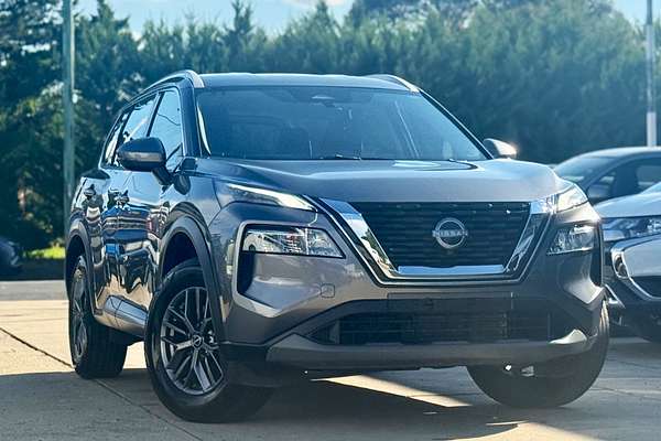 2024 Nissan X-TRAIL ST T33