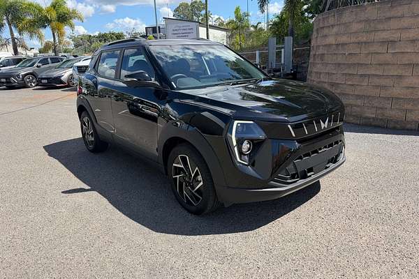 2025 Mahindra XUV3XO AX7L