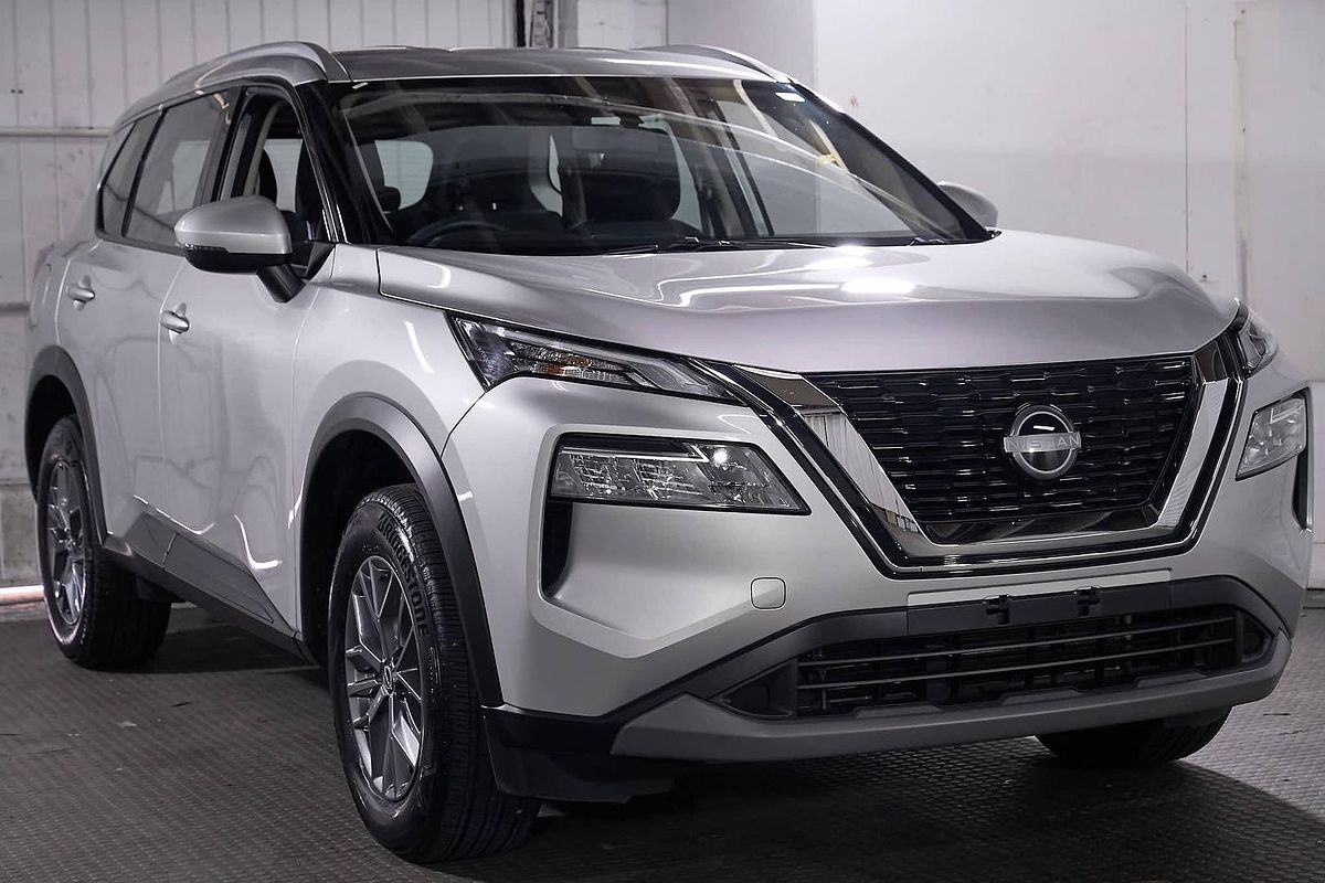 2024 Nissan X-TRAIL ST T33