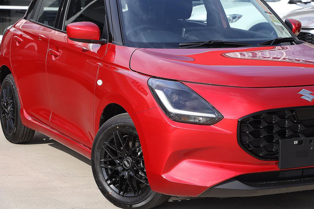 2025 Suzuki Swift Hybrid UZ