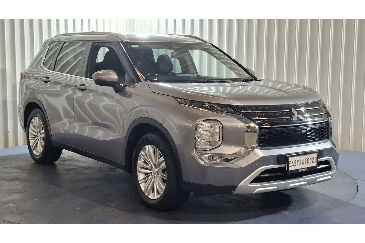 2022 Mitsubishi Outlander LS ZM