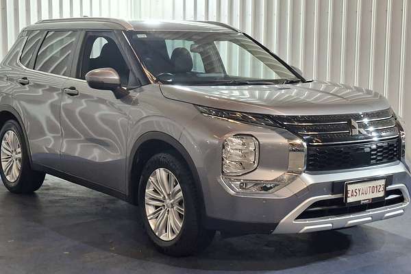 2022 Mitsubishi Outlander LS ZM