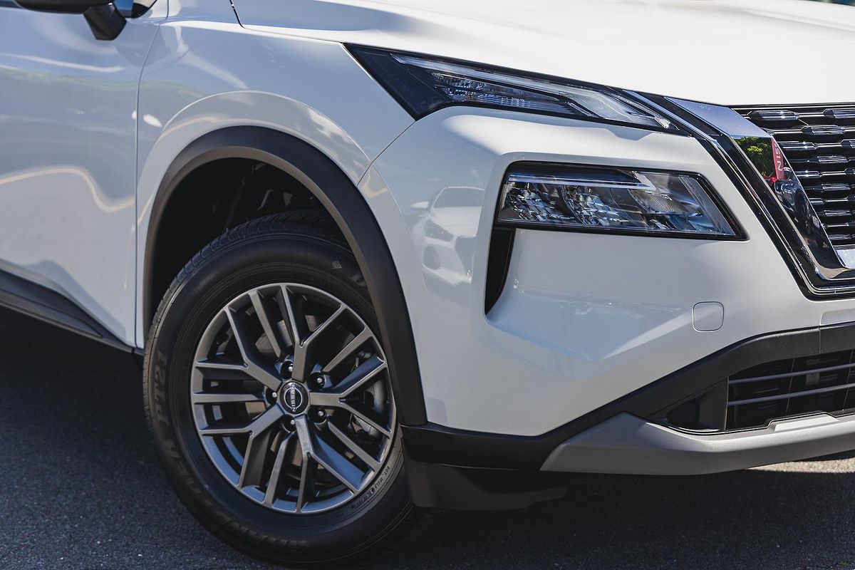 2024 Nissan X-TRAIL ST T33