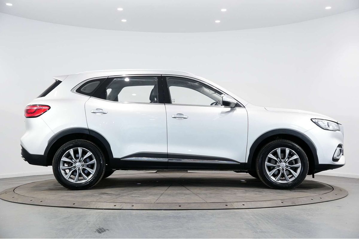 2022 MG HS Vibe SAS23