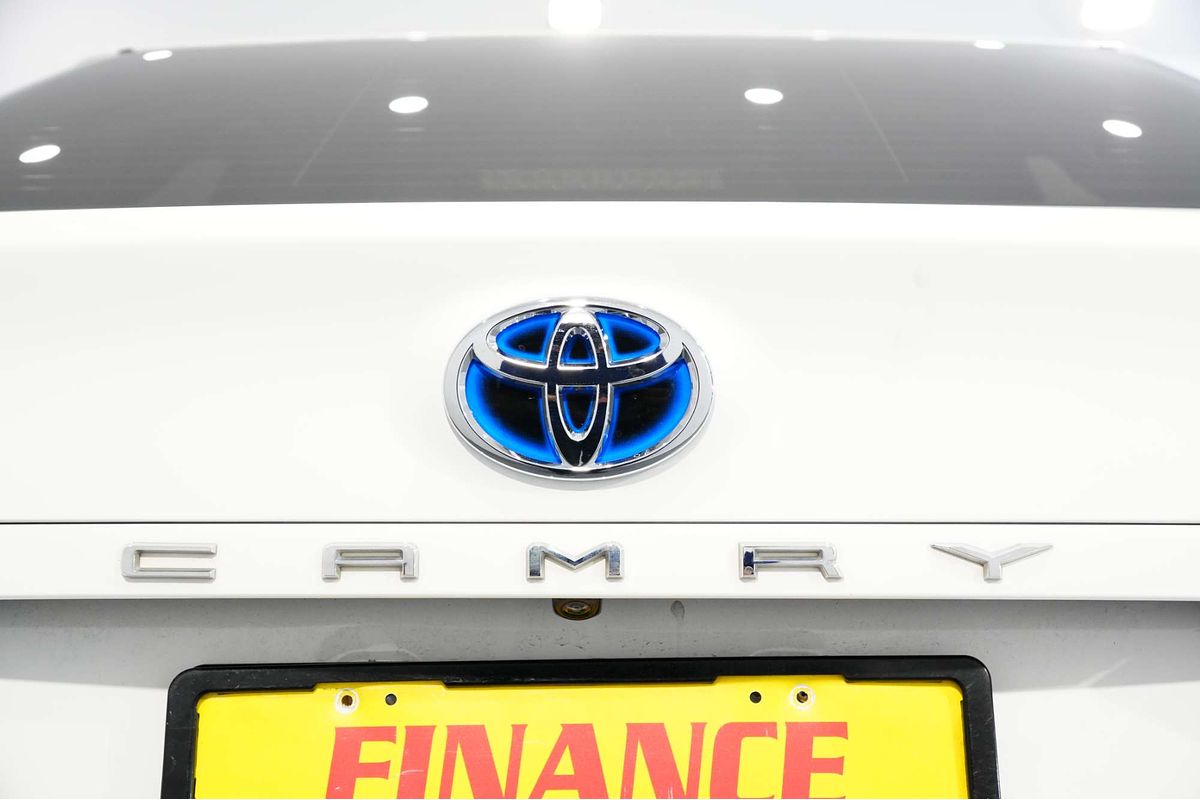 2020 Toyota Camry Ascent AXVH71R