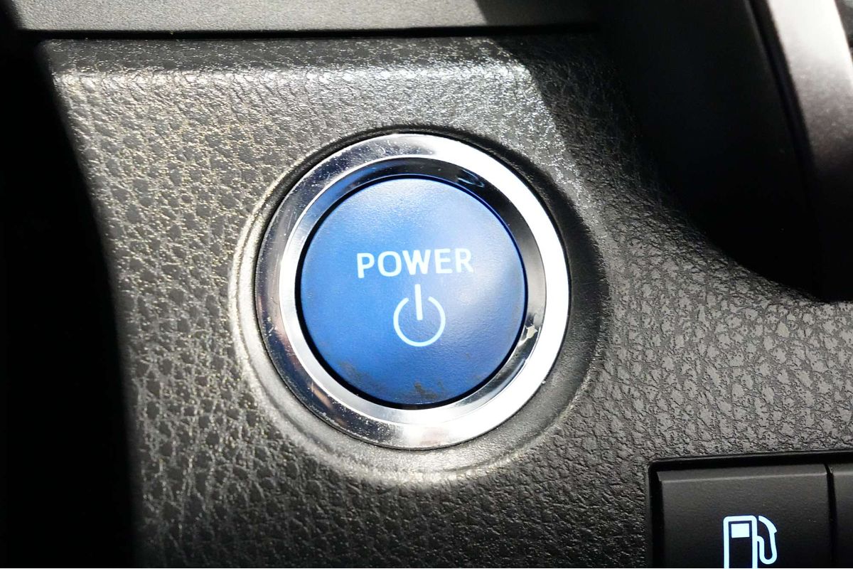 2020 Toyota Camry Ascent AXVH71R