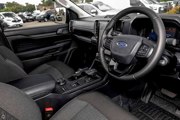 2025 Ford Ranger Super Duty 4X4 thumb-3