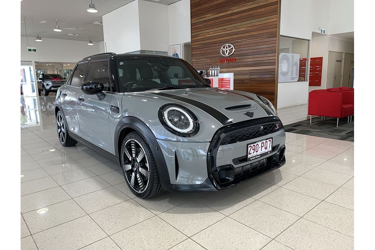 2021 MINI Hatch Cooper S Classic F55 LCI-2