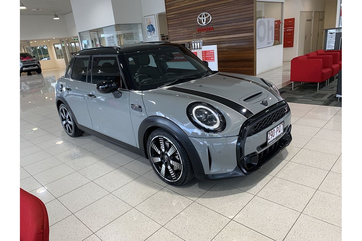 2021 MINI Hatch Cooper S Classic F55 LCI-2
