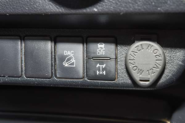 2022 Toyota Hilux SR GUN126R 4X4 thumb-11
