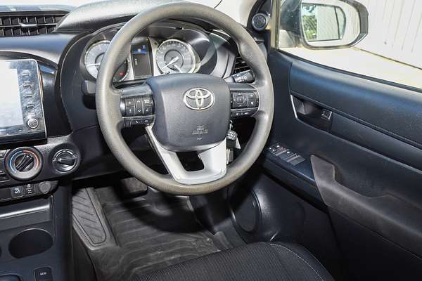 2022 Toyota Hilux SR GUN126R 4X4 thumb-16