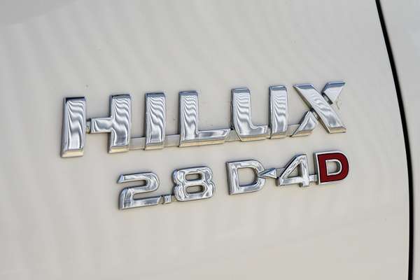 2022 Toyota Hilux SR GUN126R 4X4 thumb-18