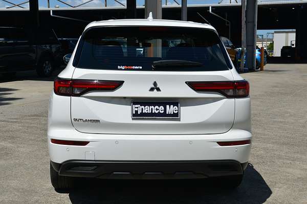 2023 Mitsubishi Outlander ES ZM thumb-6