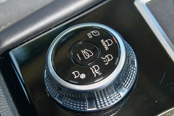 2023 Mitsubishi Outlander ES ZM thumb-12