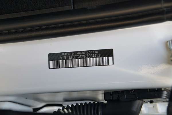 2023 Mitsubishi Outlander ES ZM thumb-21