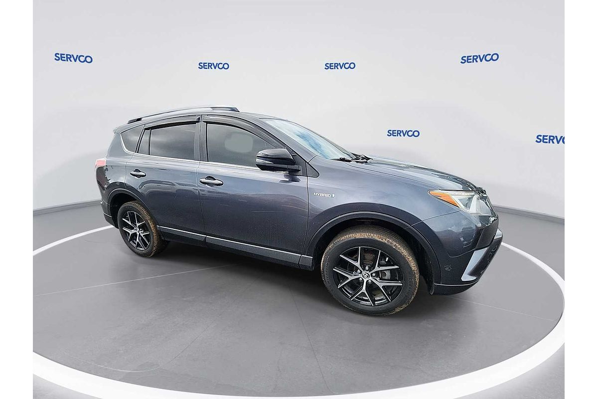 2018 Toyota RAV4 Hybrid SE
