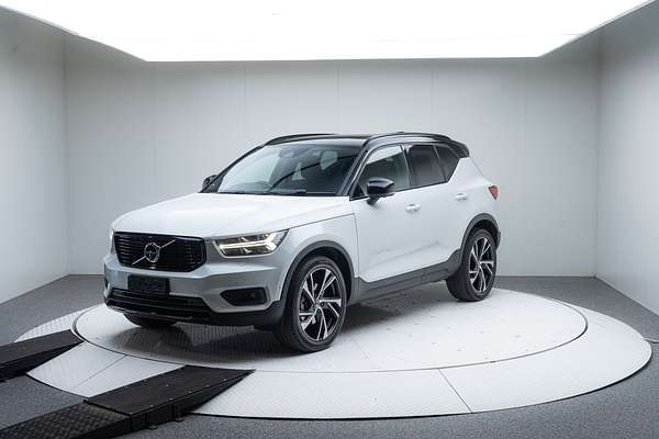 2018 Volvo XC40 T5 R-Design
