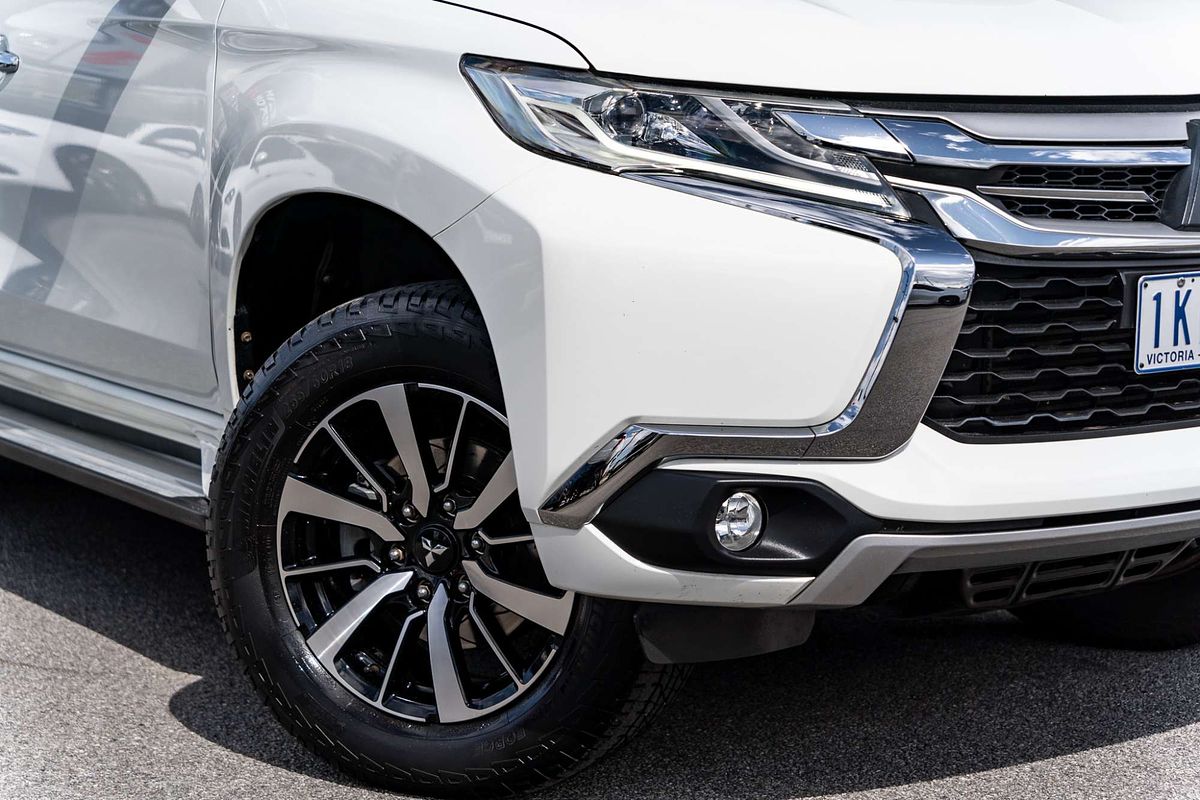 2017 Mitsubishi Pajero Sport GLS QE