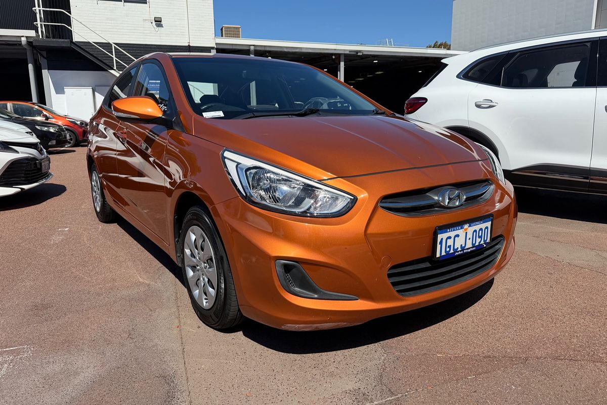 2016 Hyundai Accent Active RB4