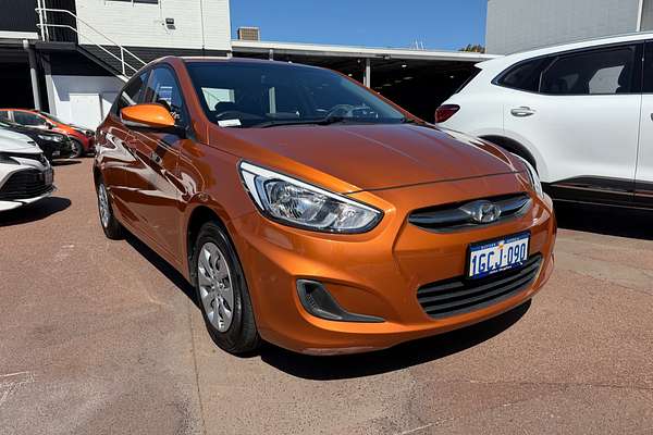 2016 Hyundai Accent Active RB4