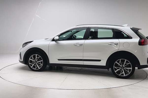 2021 Kia Niro Hybrid S DE thumb-4