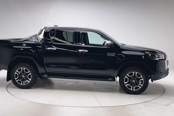 2022 Toyota Hilux SR5 GUN126R 4X4 thumb-8