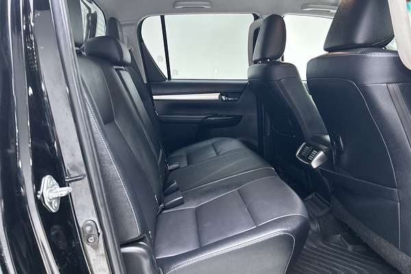 2022 Toyota Hilux SR5 GUN126R 4X4 thumb-11