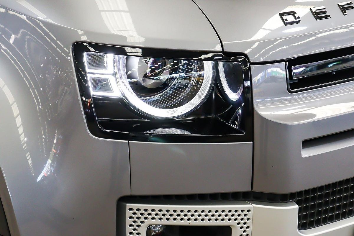 2020 Land Rover Defender 110 D240 SE L663