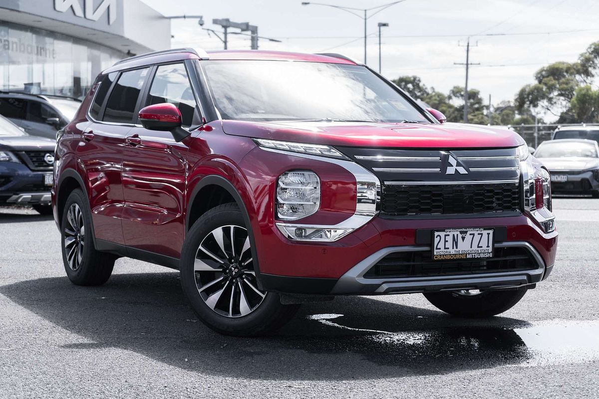 2025 Mitsubishi Outlander LS ZM