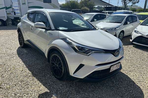 2019 Toyota C-HR (HYBRID) ZYX10