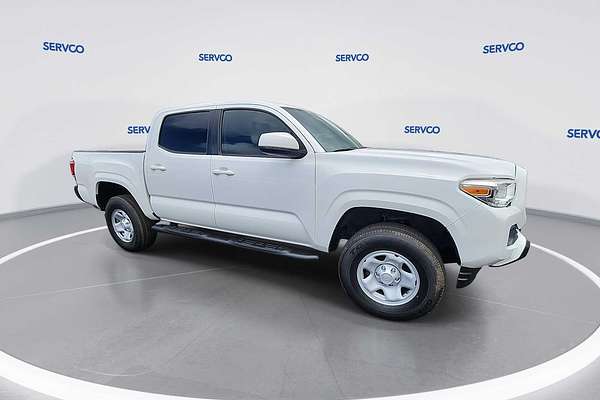 2017 Toyota Tacoma SR