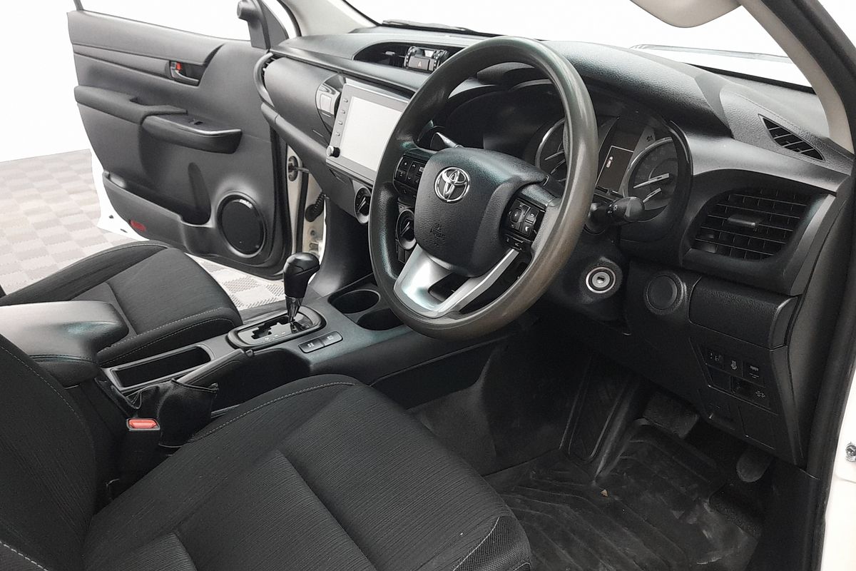 2021 Toyota Hilux SR GUN126R 4X4