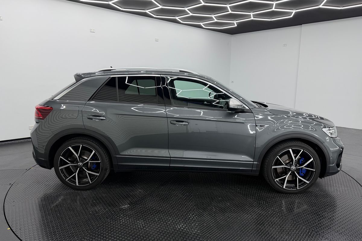 2023 Volkswagen T-Roc R D11