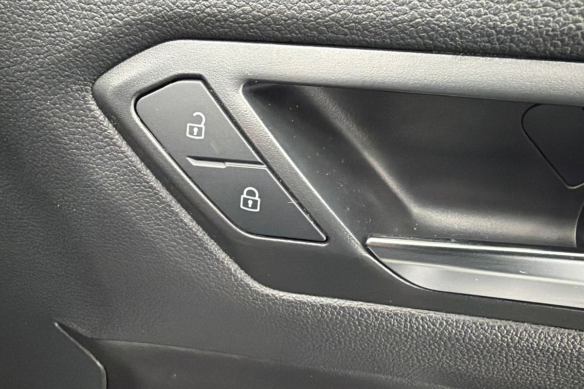 2023 Volkswagen T-Roc R D11