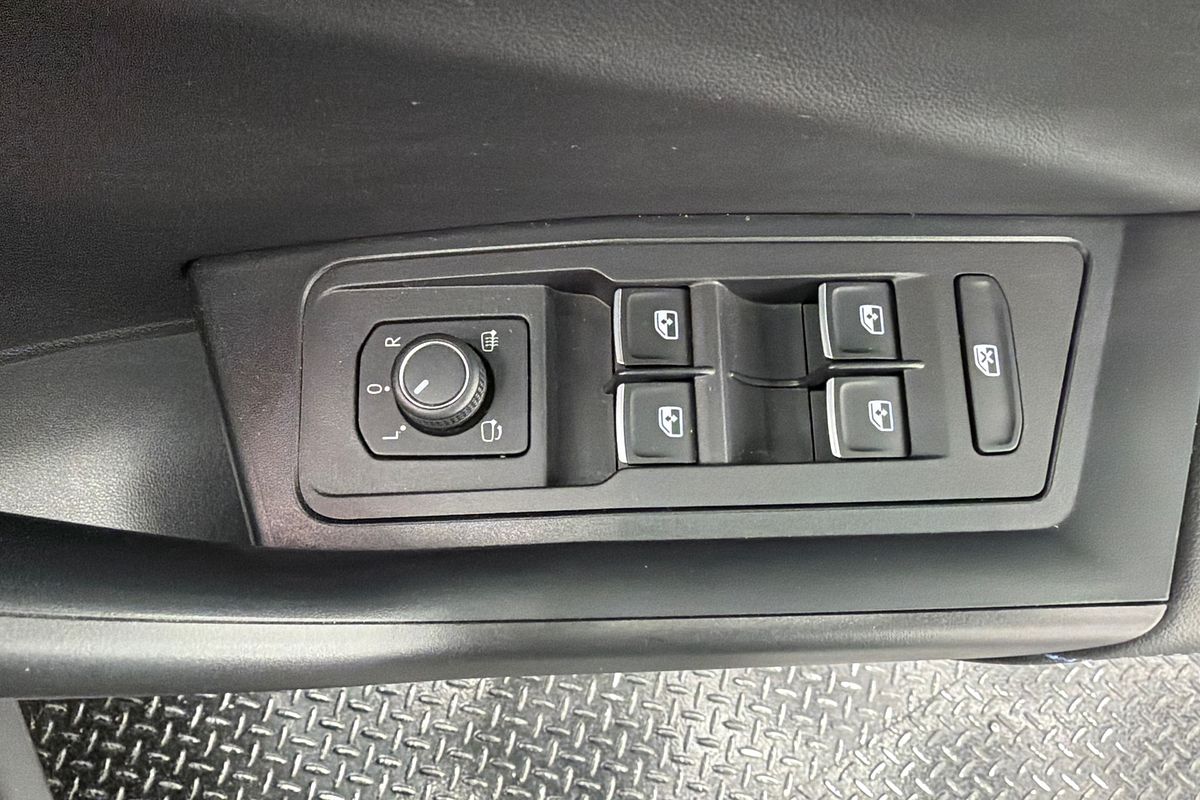 2023 Volkswagen T-Roc R D11