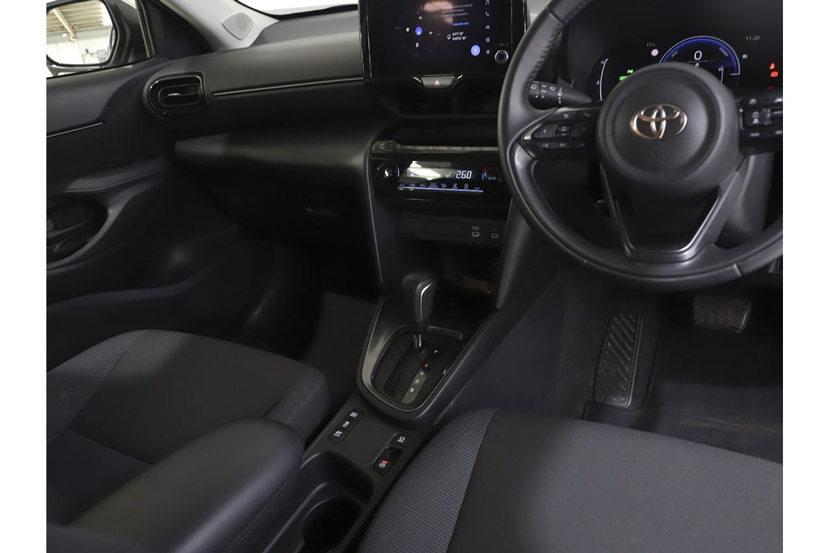 Yaris Cross Hybrid GX 1.5L Auto CVT Hatch 4A46680 001