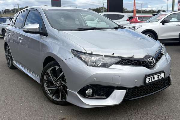 2017 Toyota Corolla SX ZRE182R