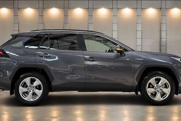 2020 Toyota RAV4 GXL AXAH52R