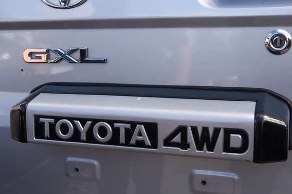 2017 Toyota Landcruiser GXL VDJ76R thumb-19