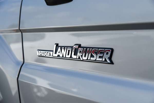 2017 Toyota Landcruiser GXL VDJ76R thumb-20