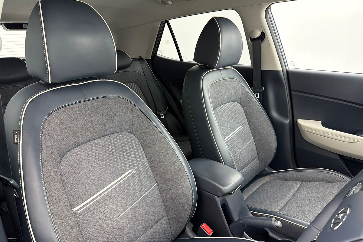 2021 Hyundai Venue Elite QX.V4