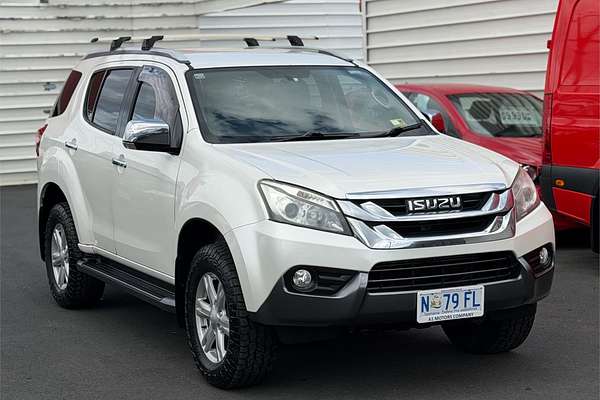 2015 Isuzu MU-X LS-T