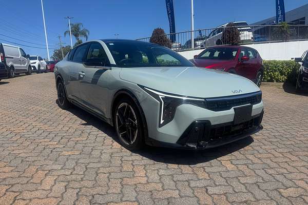 2024 Kia K4 GT-Line CL4m