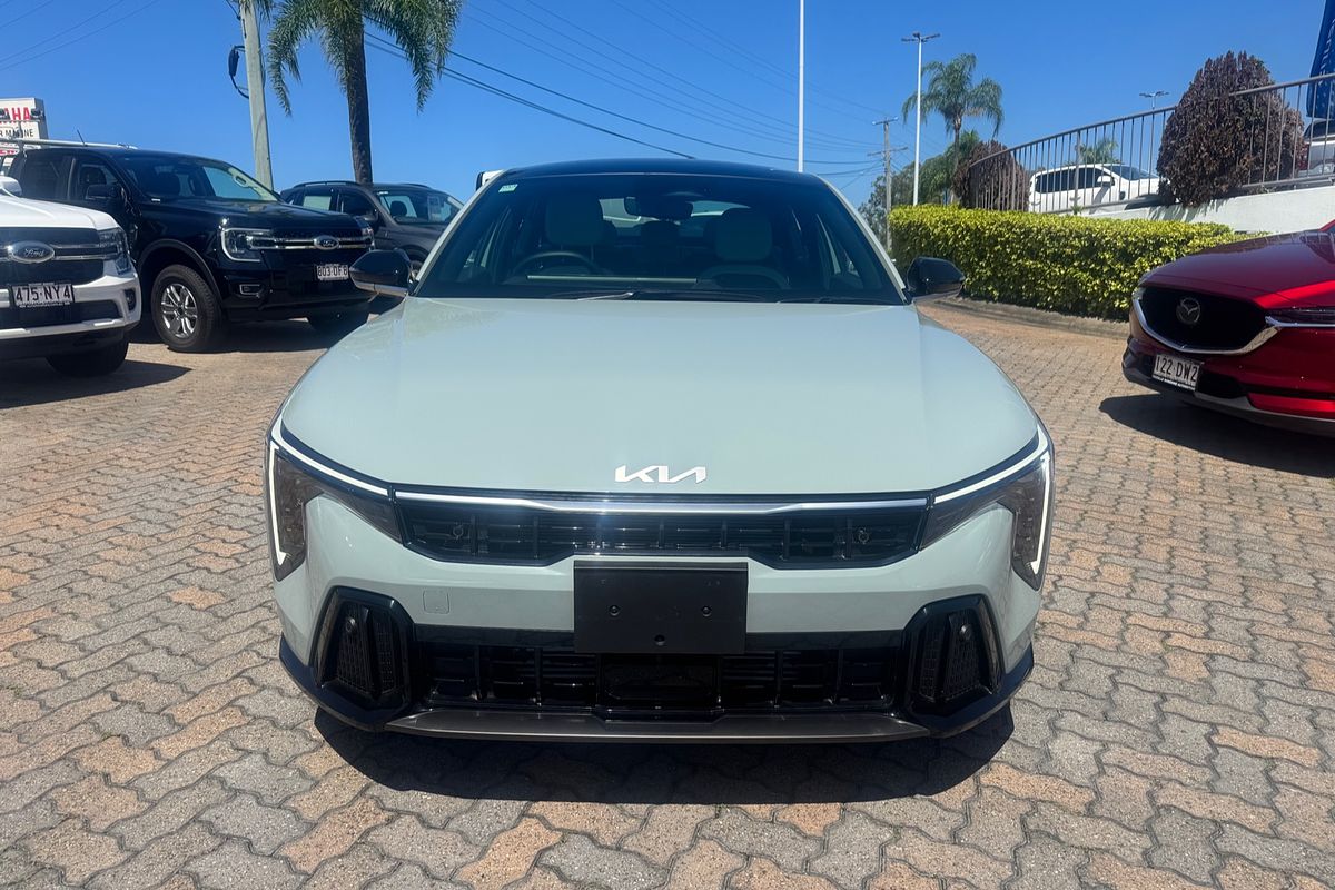 2024 Kia K4 GT-Line CL4m
