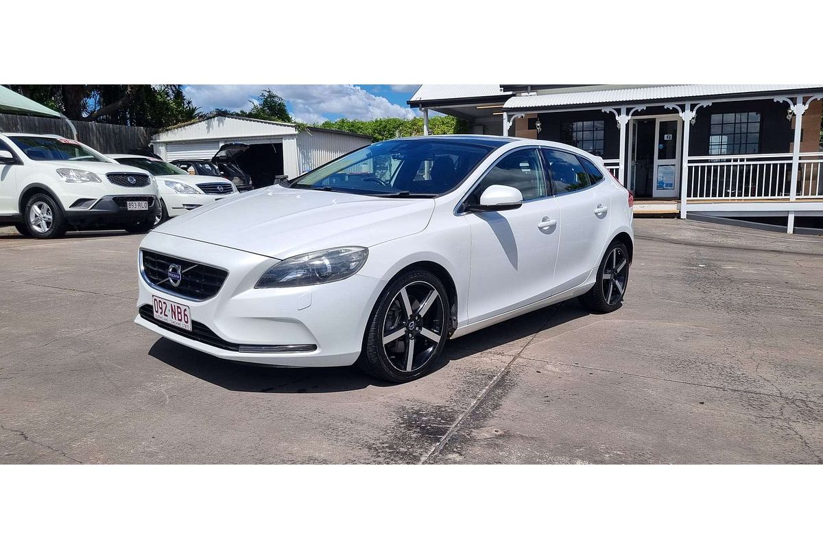 2013 Volvo V40 D4 Luxury