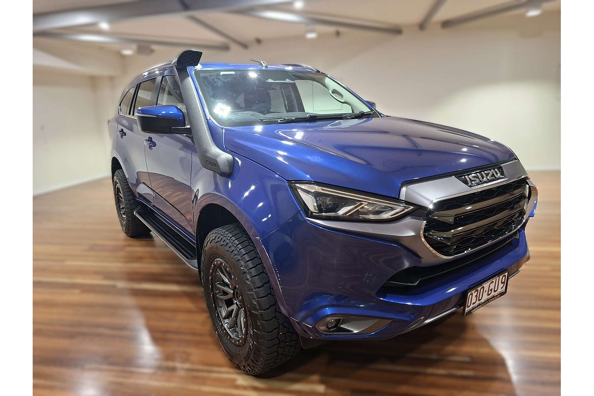 2022 Isuzu MU-X LS-T