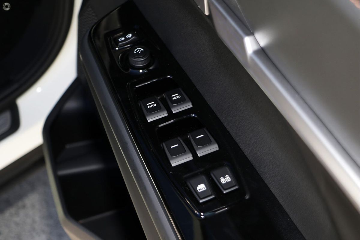 2025 KGM Torres EVX U100