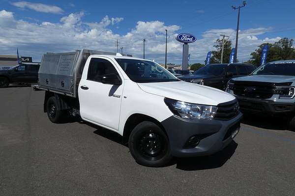 2023 Toyota Hilux WORKMATE (4x2) TGN121R REAR WHEEL DRIVE
